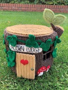 Crochet Pattern Harry Potter House Crochet, House Crochet Pattern, House Crochet, Crochet Garden, Crochet Toys Free Patterns, House Pattern, Crochet Toys Free, Crochet Fairy, Log House