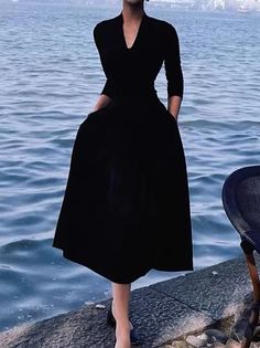 Simple Plain Regular Fit Skirt | stylewe Vintage 1940s Dresses, Classy Dress Patterns, Elegant Fashion Women, Wedding Officiant Attire Women, Tea Length Dresses Casual, Women In 40s Fashion Outfits, A-line Dress, 1950s Fashion Women Dresses, Lbd Outfit Classy