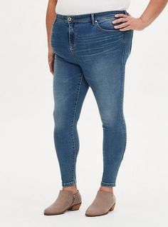 Best Jeans For Short Women Denim, Perfect Jeans For Short Women, Shorting Jeans, Plus Size Jeans, Mid Rise Jeans, High Rise Jeans, Slim Legs, To Sleep, Colored Jeans