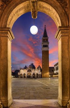 the clock tower in venice italy at sunset stock photo - 957982