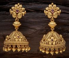 Eair Ring Design Gold, Buttakammalu Designs Gold, Gold Earrings Jumka Designs, Butta Kammalu Gold Designs, Jumkha Earrings Gold, Zumka Design, Jumki Design Gold, Kammalu Buttalu Gold, Jumka Design Gold