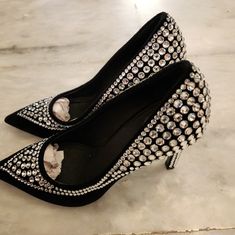 Authentic Balmain Crystal Embellished Satin Pumps Heels Us Size 7.5 Eur 37.5 Balmain Shoes, Satin Pumps, Women's Pumps, Pumps Heels, Black Silver, Size 7, Pumps, Satin, Women Shoes