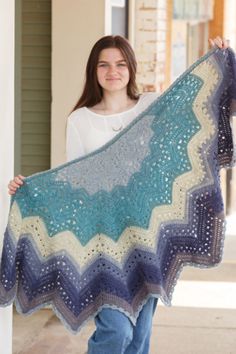 quick crochet patter in 6 days Hobbii Universe Yarn Crochet Patterns, Crochet Shawls And Wraps Free Patterns, Crochet Shawls, Crochet Womens Scarf, Crochet Fall Decor, Crochet Christmas Gifts, Graph Crochet, Quick Crochet Patterns, Crochet Set