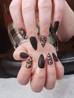 Black Nails Floral Design, Black Vine Nail Art, Black Matte Nails With Design Almond, Goth Matte Nails, Black Floral Nails Simple, Black Leaves Nails, Gloss And Matte Nails, Black Nails With Leaves, Goth Engagement Nails