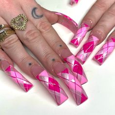 Plaid Princess 🎀 | Instagram Pink Plaid Nails, Corset Nails, Plaid Nail Designs, Plaid Nails, Y2k Nails, Really Cute Nails