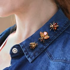 Denim Collar, Insect Brooch, Small Bees, Bee Pin, Vintage Bee, Bee Jewelry, Bee Brooch, Insect Jewelry, Sweet Romance