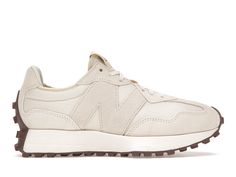 New Balance 327 Angora (W) - WS327FB Men Aesthetic, Sporty Shoes, Work Shoes Women, Shoes Ideas, New Balance 327, Balance Sneakers, Dad Shoes, White Sneakers Women, Shoe Inspo