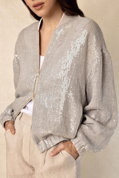 Stylish Street Style, Estilo Kardashian, Cozy Winter Outfits, Marissa Collections, Women Jacket, Linen Jacket, Linen Style, Winter Jackets Women