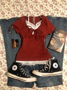 Pinterest Girly Outfits, Red Shirt Outfit Summer, Book Girl Outfits Aesthetic, Different Aesthetic Clothes, Cute Outfits Downtown, Thrift Y2k Clothes, Downtown Aesthetic Outfit Summer, 2000’s Outfit Ideas, 2000s Clothes Aesthetic