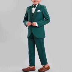 Kid's And Boy's Stylish Formal Dress - Kids & Boys Suit - Suit For Toddler - Boy's Wedding Suit - Gift For Boy's Elegant Suit - Green Three Piece Two Piece Suit For Boy's Fabric:- Premium Dry clean Recommended Please Check The Standard Sizing Chart Last Picture We make the suit according to our Standard size chart, If you are not sure about Kid's size.  Please Send Me Your Kids Measurement in inches  Please Check the below 1 Jacket Length ? in 2 Shoulder ? in 3 Sleeves Length ? in 4 Вісер- ? in 5 Chest ? in 6 Belly ? in 7 Waist- ? in 8 Hips- ? in 9 Outseam Pants ? in 10 Thigh - ? in 11 Height Feet to Inch 12 Weight Lbs to kg 13 Age ? Years  This suit is for Wedding, Party, Proms, Formal Wear, and Etc Slight Variation In Color Is Possible Due To Different Screening And Photographic Express Green Suits, Stylish Formal Dresses, Suits Groom, Suit Brown, Toddler Suits, Elegant Suit, Stylish Suit, Green Suit