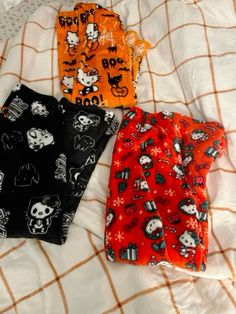 Hello Kitty Pjs Halloween, Things To Make Halloween, Matching Fall Pajamas, Cute Fall Pajamas, Fall Pj Pants, Fall Pjs Aesthetic, Halloween Clothes Aesthetic, Spooky Pjs, Matching Halloween Pjs