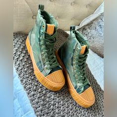 Marc Jacob Unisex “The Sneaker” In A Size 41 Eu Which Is A Size 8 Men In Us Sizing. Fit True To Size And Only Worn Once For An Event. No Box Included. Marc Jacobs Shoes, Mens Shoes Sneakers, High Top, Marc Jacobs, High Tops, Men's Shoes, Shoes Sneakers, Man Shop, Sneakers