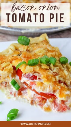 southern tomato pie with bacon and onion Fresh Tomato Pie Recipes, Best Tomato Pie Recipe, Tomato Pie With Puff Pastry, Tomatoe Pie Recipes, Bacon And Tomato Quiche, Bisquick Tomato Pie Recipe, Tomato Casserole Recipes, 12tomatoes Recipes, Bacon Tomato Quiche