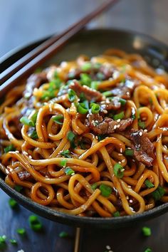 Indulge in the irresistible flavors of Shanghai fried noodles with this easy recipe! Learn how to recreate this classic Chinese dish at home for a delicious and satisfying meal. From the perfect combination of stir-fried vegetables to the savory sauce coating each noodle, you'll love every bite of these flavorful noodles. Whether you're a fan of Asian cuisine or looking to try something new, Shanghai fried noodles are sure to become a staple in your recipe collection. Pho Noodles Stir Fry, Shanghai Noodles Recipe Beef, Shanghai Fried Noodles, Chinese Egg Noodle Recipes, Fried Noodles Recipe Chinese, Asian Egg Noodle Recipes, Shanghai Noodles Recipe, Chinese Noodles Recipes, Chinese Fried Noodles