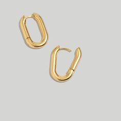 New With Tags Madewell Carabiner Medium Hoop Earrings Made Of Gold-Plated Recycled Brass, These Chunky Medium Hoop Earrings Come In A Cool Carabiner Shape. 26 Mm X 17 Mm. Gold-Plated Recycled Brass. Do Well: Crafted From Recycled Factory Scrap Metals That Would Otherwise Go To Waste. Clean Your Jewelry After Each Wearing With A Soft Cloth. Import. Nh227 Everyday Huggie Earrings With Lobster Clasp, Modern Clip-on Hoop Earrings For Everyday, Everyday Clip-on Hoop Earrings, Everyday Clip-on Hoop Huggie Earrings, Chandelier Chain, Madewell Accessories, Madewell Jewelry, Freshwater Pearl Drop Earrings, Double Hoop Earrings