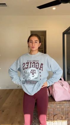 Riley Ann Fox Outfits, Medical Outfit, Lounge Outfit, Fit Check, School Outfits, Bedroom Inspirations, Outfit Ideas, Fox