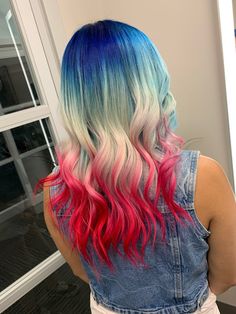 Half Red And Blue Hair, Red White Blue Hair, Patriotic Hair Color, Red White And Blue Hair, Red And Blue Hair Ombre, 4th Of July Hair, Red And Blue Hair, Red White And Blue Beads In Hair, Strwberry Blonde Hot Pink Under