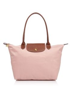 A perfectly pared-down take on an iconic design, this lightweight Longchamp tote is just right for your everyday commute. Pink Long Champ Bag, Long Champ Bag, Le Pliage Medium, Longchamp Le Pliage Medium, Long Champ, Longchamp Tote, Nylon Tote Bag, Longchamp Bag, Longchamp Bags