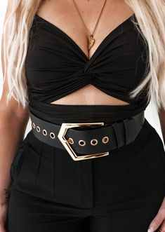 We know you've seen statement belts making a comeback. And you might be thinking, but can I pull that off? The answer is YES. And we're here with just the right pieces to show you how. Faux Leather Fits up to 36" Waist Comfortably Gold Hardware Great Statement Piece Statement Belts, Bra Jewelry, Urban Chic Outfits, Big Buckle Belt, Wide Belts For Women, Leather Fits, Flattering Outfits, Midsize Fashion, Midsize Style