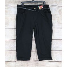 Faded Glory Women's High Rise Straight Leg Belted Capri Pants Plus Size 18 Black Product Details: * Waist: 19" (Left To Right)T * Inseam: 21" * Rise: 11" * Two Front Slip Pockets * Two Back Slip Pockets Condition New With Tags: A Brand-New, Unused, And Unworn Item (Including Handmade Items) In The Original ... Read Moreabout The Condition Closure Button Occasion Casual Size 18 Fabric Type Canvas Vintage Yes Rise High (Greater Than 10.5 In) Personalize No Department Women Inseam 21 In Style Capri Black Straight Leg Capris With Pockets, Black Cropped Leg Capris With Pockets, Casual Black Mid-rise Capris, Black Cotton Capris For Work, Black Stretch Straight Leg Capris, Black Stretch Capris For Fall, Fall Black Stretch Capris, Black Mid-rise Capris For Work, White Spandex