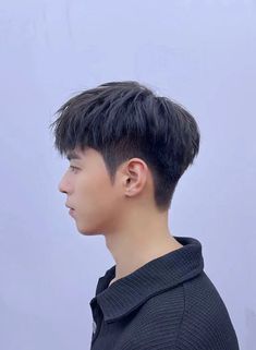 Asian Short Hair Men – Asian Short Hair Men Haircuts - davidreed.co Asian Men Two Block Haircut, Two Black Haircut, Two Block Straight Hair, Men’s Korean Haircut, Korean 2 Block, Short Men’s Haircut 2024, Hair Styles Asian Men, Two Block Haircut Short, Korean Style Haircut Men