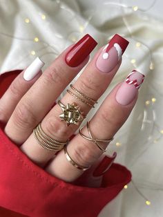 Santa Hat Nails, Holiday Nail Designs, Nagel Tips, Christmas Nails Acrylic