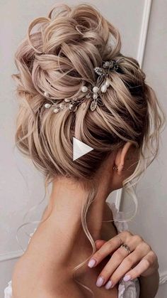 ✓✓braided hairstyles for black kids, braid hairstyles, braided hairstyles for wedding..! Textured High Bun, High Bun Hairstyle, Short Hair Prom, Hairstyle For Prom, Blonde Short Hair, High Bun Hairstyles, Elegant Hairstyle, Beautiful Bridal Hair, Greasy Hair