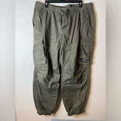 Mens Cargo Pants. New. Never Used. No Tags. H&m Casual Tapered Leg Pants, H&m Relaxed Fit Bottoms With Pockets, H&m Relaxed Fit Pants With Pockets, H&m Wide Leg Pants With Pockets, Casual Cotton Bottoms From H&m, H&m Casual Relaxed Fit Pants, H&m Trousers With Pockets, H&m Casual Straight Leg Bottoms, Casual Streetwear Bottoms By H&m