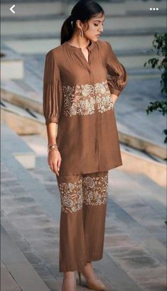 Style Outfits Summer, Summer Vibes Aesthetic, Studio Mumbai, Aesthetic Summer Outfits, Summer Outfits For Women, Designer Aesthetic, Stylish Kurtis Design, Lace Dress Design, Designer Studio