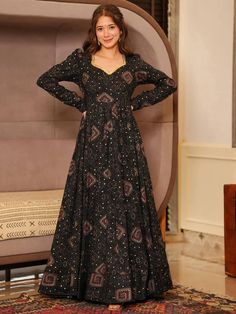 Black Heavy Rayon Anarkali Style Gown Full Gher Anarkali Dress, Black Anarkali Dress, Black Anarkali Suits, Sufi Night, Indowestern Gowns, Photography Effects, Black Anarkali, Patiyala Suit, Maroon Saree