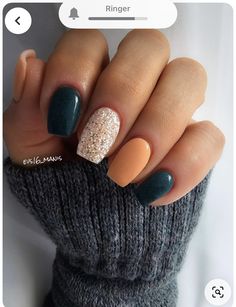 One Color Design Nails, Fall Nails Ideas September, October Nail Inspo 2023, Fall Nails Trend 2024, Fall Modern Nails, Dip Powder With Designs, Fall Nails For Family Pictures, October Dipped Nails Ideas, Orange And Green Nails Ideas