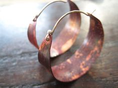 Medium Copper Hoops by jenkahn on Etsy, $65.00 Copper Jewellery, Necklace Initial, Earrings Inspiration, Large Hoop Earrings, I Love Jewelry, Diy Schmuck, Sea Glass Jewelry, Copper Earrings, Copper Jewelry