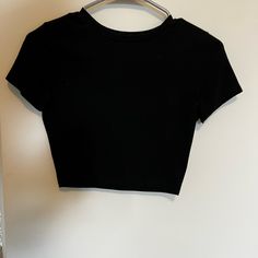 Wild Fable Crop Tee Size Small Never Worn Wild Fable, Crop Tee, Womens Tops, Crop Tops, Women Shopping, Black, Color