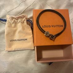 Catch It Bracelet Louis Vuitton Bracelet, Louis Vuitton Accessories, Mens Accessories Jewelry, Black Gray, Black And Grey, Mens Accessories, Louis Vuitton, Man Shop, Bracelet