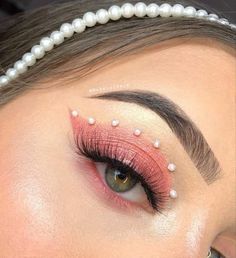 #makeup #makeupideas #makeuptutorial #eyedrawingtutorials #eyeshadow #makeupoftheday Gem Makeup, Concert Makeup, Pink Eye, Makeup Help, Red Makeup, Pinterest Makeup