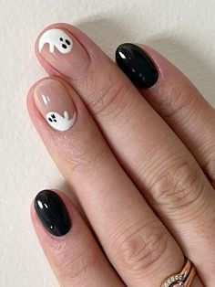 Ghost Nails, Holloween Nails, Halloween Nails Easy, Nail Art Halloween, Cute Halloween Nails, October Nails, Halloween Nail Designs, Short Nail Designs, Halloween Nail