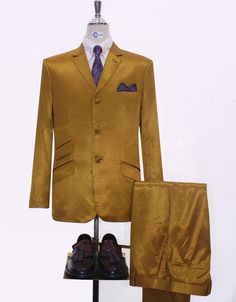 Tailored Gold Tuxedo Suit, Gold Notch Lapel Suits For Workwear, Classic Gold Party Sets, Tailored Classic Gold Suits, Classic Tailored Gold Suits, Classic Gold Suit With Notch Lapel, Gold Tailored Single Breasted Blazer, Tailored Gold Suits With Notch Lapel, Gold Tailored Suits With Notch Lapel