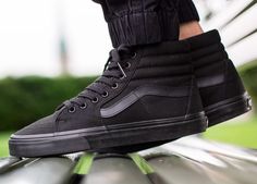 Emo Shoes, Vans Sk8 Hi Black, Tennis Vans, Special Shoes, Black Canvas Shoes, Sneaker Bar, Sneakers Vans