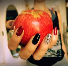 Queen Nail Art, Evil Queen, Nail Inspo, Nail Art, Queen, Nails, Art, Nail Arts