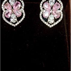 American diamond silver earrings very good looking and handmade items Weight 7.660_gm Diamond weight 5.70ct diamond shade-- white and pink Metal sterling silver Earrings finishing in silver VERY GOOD CUT IN AMERICAN DIAMOND  thank you ✍🏻 ✨💫𝓔𝓷𝓱𝓪𝓷𝓬𝓮 𝔂𝓸𝓾𝓻𝓼𝓮𝓵𝓯 𝓪𝓷𝓭 𝓶𝓪𝓴𝓮 𝔂𝓸𝓾𝓻 𝓯𝓻𝓲𝓮𝓷𝓭𝓼 𝓱𝓪�𝓹𝓹𝔂 𝓽𝓸𝓸 𝓯𝓻𝓸𝓶 𝓣.𝓙 𝓭𝓲𝓪𝓶𝓸𝓷𝓭  𝑇𝐽 𝑓𝑟𝑜𝑚 𝑔𝑖𝑓𝑡 𝑓𝑟𝑒𝑒 𝑠ℎ𝑖𝑝𝑝𝑖𝑛𝑔 𝑠𝑝𝑒𝑐𝑖𝑎𝑙 𝑜𝑓𝑓𝑒𝑟 Friends Happy, Wedding Jewelry Earrings, Antique Earrings, American Diamond, Wedding Earrings, Sterling Silber, Special Offer, Handmade Silver, Sterling Silver Earrings