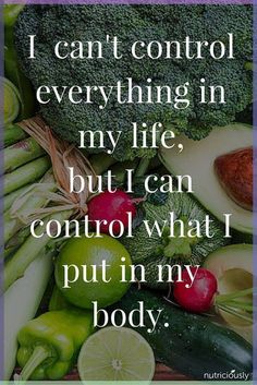 The quotes all point to the same idea: eating mindfully is good for your mental and physical health. Eating Mindfully, Healthy Eating Quotes, Eating Quotes, Healthy Quotes, Trening Fitness, Flexible Dieting, Healthy Motivation, Think Food