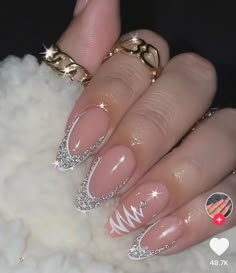 Gel X Nail Designs Almond Christmas, Short Acrylic Nails Almond Winter, Almond Nails Designs For Christmas, Simple Christmas Nails Natural Nail, Christmas Nails Designs Almond, Christmas Nails Acrylic Almond Short Simple, Christmas Nails Inspo 2022, Winter Nail Inspo 2022 Almond, Almond Nail Ideas Winter