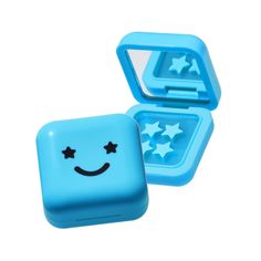 PRICES MAY VARY. NEW LOOK: Your favorite refillable compact with a mirror inside, now in the cutest blue color. Big Blue is filled with 32 Hydro-Star + Salicylic Acid patches that help visibly shrink spots. CUTE & EFFECTIVE: These star-shaped spot protectors are made with hydrocolloid and 1% salicylic acid to help dissolve dead skin cells and unclog pores while looking cute. STAR INGREDIENTS: Salicylic acid, a powerful beta hydroxy acid, is combined with hydrocolloid to help soothe spots, absorb Viral Products, Pimple Patches, Pimples On Face, Cute Star, Cruelty Free Skin Care, Cute Stars, Birthday List, Big Blue