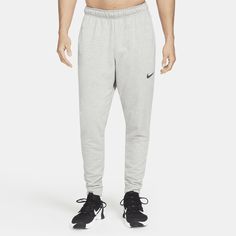 The Nike Dry Pants are made with 100% sustainable materials, using a blend of both recycled polyester and organic cotton fibers. The blend is at least 10% recycled fibers or at least 10% organic cotton fibers. Pantalon Carhartt, Jogging Nike, Mens Taper, Adidas Hose, Nike Fleece, Fitted Joggers, Shorts Nike, Training Pants, Nike Flex