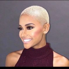 Hair Short Cuts, Shaved Haircut, Meghan Style, Natural Hair Short, Short Bleached Hair, Sassy Hairstyles, Blonde Natural Hair, Sweet Hairstyles, Shaved Heads