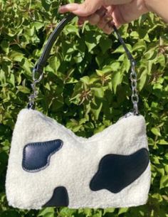 Shoulder or hand bag in cute cow print Casual Everyday Bag With Cow Print, Trendy Cow Print Bags For Everyday Use, Casual Cow Print Bags For Daily Use, Black Bag With Cow Print For Everyday Use, Cow Print Purse, Cow Purse, Cow Print Bag, Cute Cow Print, Custom Purses