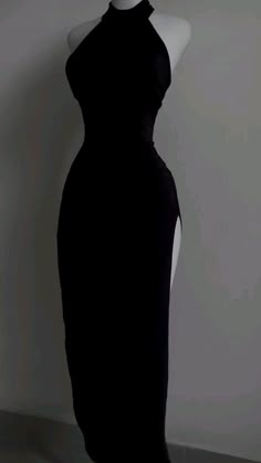 Hot Prom Dress, Outfits Night Out, Dress With Split, Prom Dress Inspiration, Pretty Prom Dresses, Valentines Outfits, Black Halter, Mode Inspo, Night Out Dress