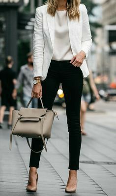 Fashion Outfits For Work Office Chic, Classic Work Outfits, Stylish Business Casual, Office Chic, Amal Clooney, Black Outfits