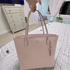 Like New- Beautiful Kate Spade Large Tori Tote Soft Pink Nwt Pink Formal Tote Bag, Girly Lifestyle, Bags Kate Spade, Kate Spade Bags, Kate Spade Bag, Womens Tote Bags, Soft Pink, Room Ideas, Kate Spade