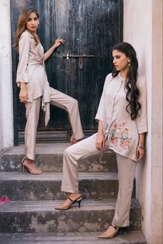 Chic Summer Sets With Set-in Sleeves, Elegant Sets With Set-in Sleeves And Straight Pants, Elegant Matching Pant Set For Workwear, Elegant Spring Palazzo Matching Set, Elegant Spring Matching Palazzo Set, Elegant Summer Palazzo Set With Printed Motifs, Elegant Summer Sets With Printed Motifs, Elegant Floral Embroidered Sets For Summer, Elegant Floral Embroidered Summer Sets